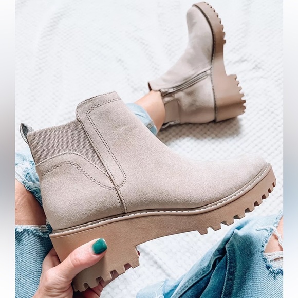 Universal Thread Womens Taupe Taci Ankle Boots size 9 - Picture 1 of 7